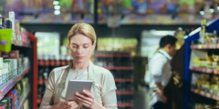 Business Intelligence and Analytics in Retail Industry